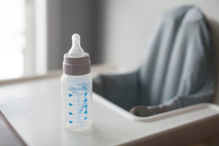 We Tested Baby Bottles: Flow, Leaks, and Cleaning Time