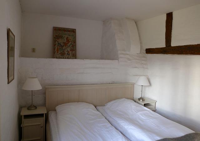 Practical Tips for Ensuring a Comfortable Leak-Free Sleep Environment